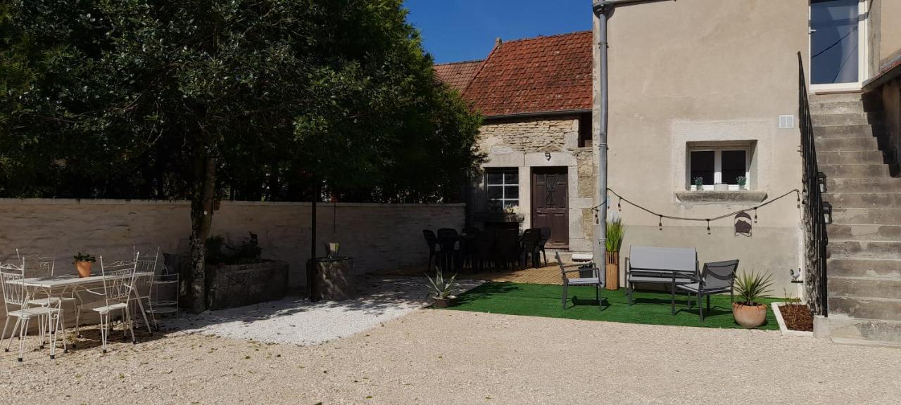 Gite Et Spa 21 Savigny-le-Sec Esterno foto